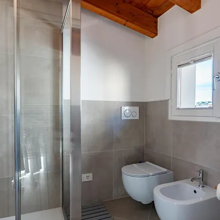 Loft Park & Rail Private Parking Included Appartamento Côme