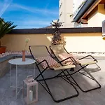 Apartamento Loft Park & Rail Private Parking Included Como