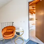 Loft Park & Rail Private Parking Included Como