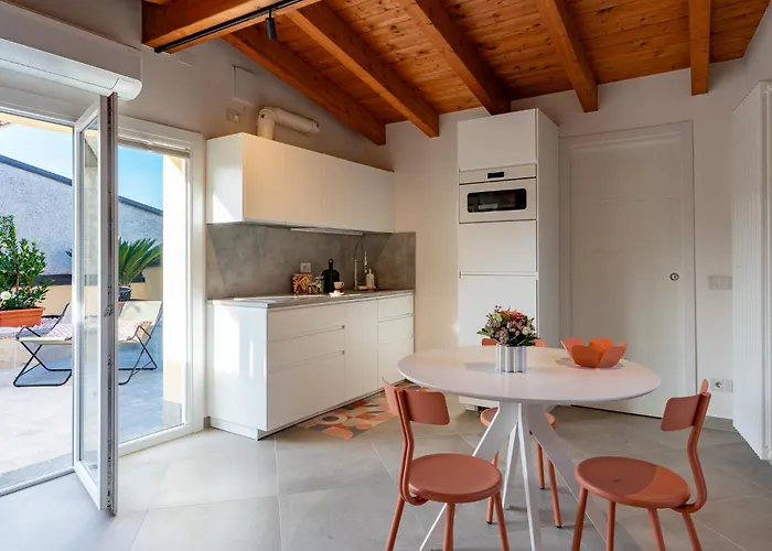Loft Park & Rail Free Parking Appartement Côme